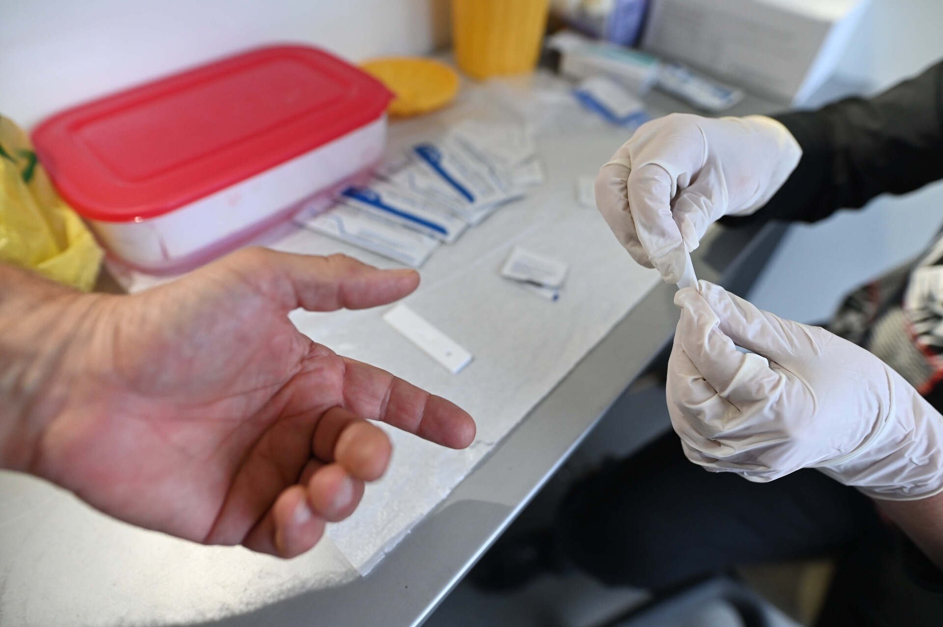 

<!-- THEME DEBUG -->
<!-- THEME HOOK: 'field' -->
<!-- FILE NAME SUGGESTIONS:
   ▪️ field--node--title--pin.html.twig
   ✅ field--node--title.html.twig
   ▪️ field--node--pin.html.twig
   ▪️ field--title.html.twig
   ▪️ field--string.html.twig
   ▪️ field.html.twig
-->
<!-- 💡 BEGIN CUSTOM TEMPLATE OUTPUT from 'themes/custom/whokap/templates/field/field--node--title.html.twig' -->
HIV and AIDS
<!-- END CUSTOM TEMPLATE OUTPUT from 'themes/custom/whokap/templates/field/field--node--title.html.twig' -->

